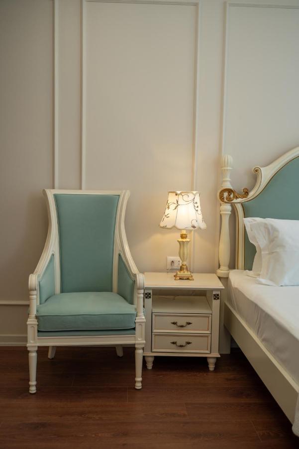 Sol Invictus Boutique Hotel Durres Albania エクステリア 写真