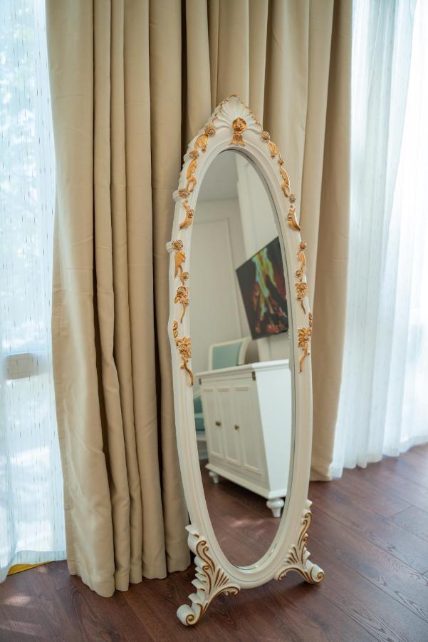 Sol Invictus Boutique Hotel Durres Albania エクステリア 写真