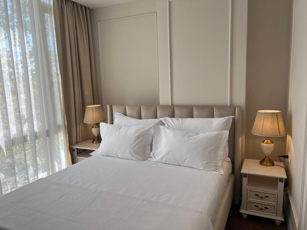 Sol Invictus Boutique Hotel Durres Albania エクステリア 写真