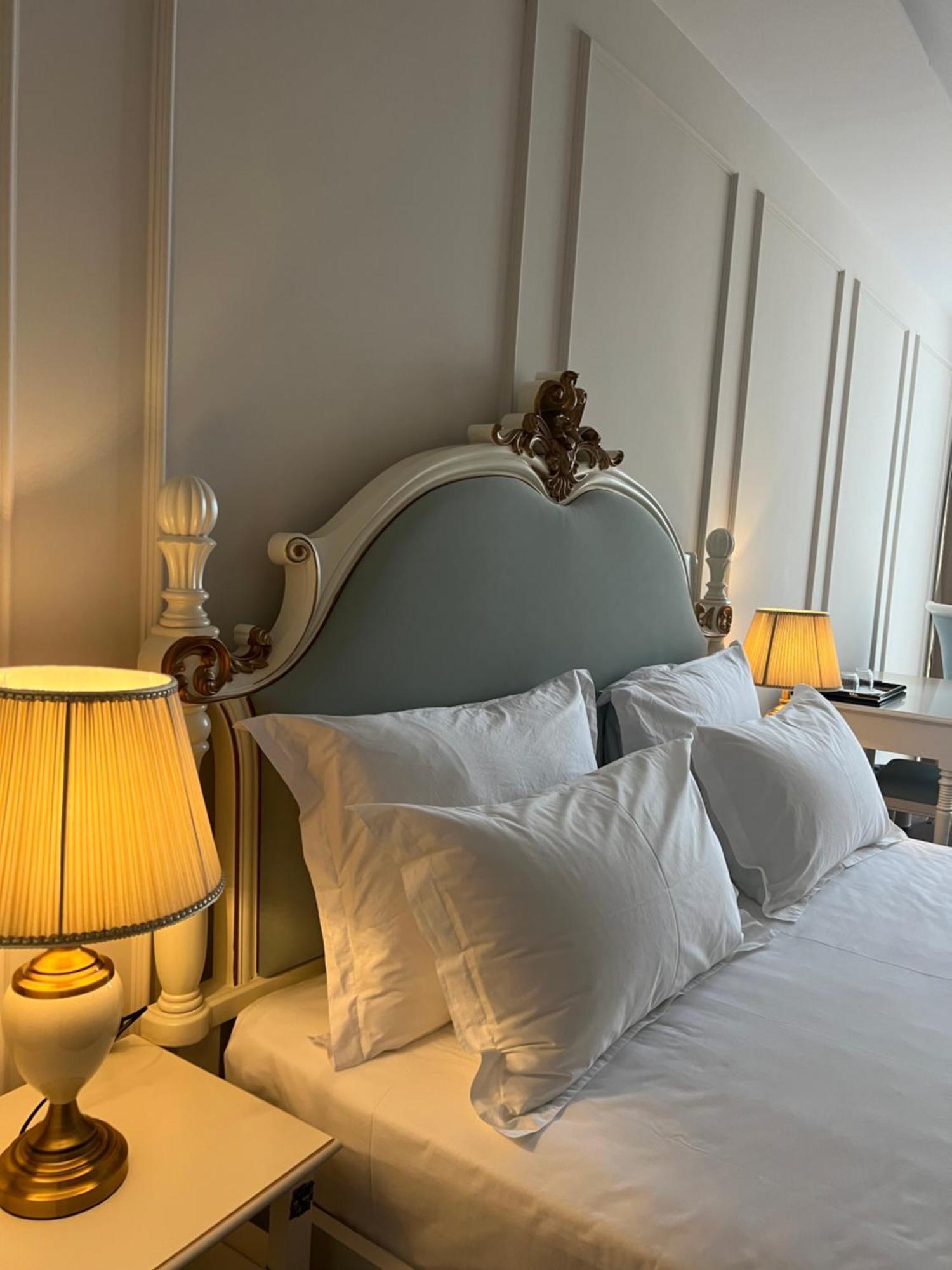Sol Invictus Boutique Hotel Durres Albania エクステリア 写真