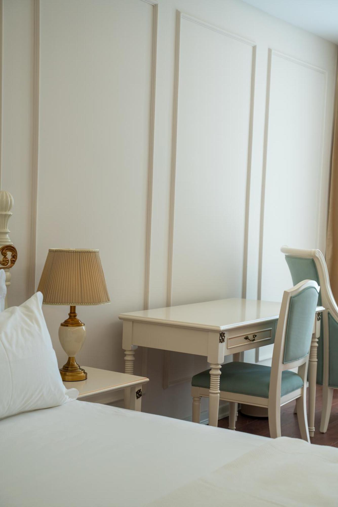 Sol Invictus Boutique Hotel Durres Albania エクステリア 写真